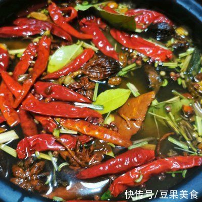 牛肉|红遍街边的美食——一碗卤牛肉面