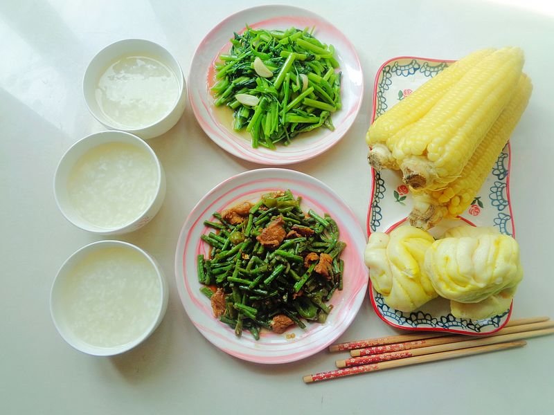 香豆子|我家早餐5种搭配，炒菜配粗粮，美味营养，不到20分钟搞定