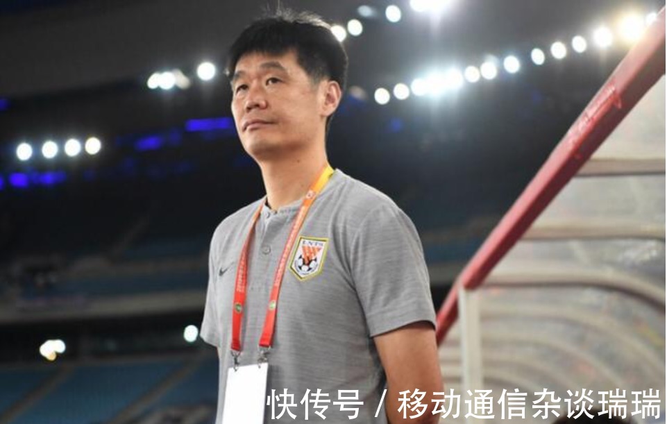 国家队|深度|李霄鹏首秀打满分,两位李指导看似风格迥异,实则殊途同归