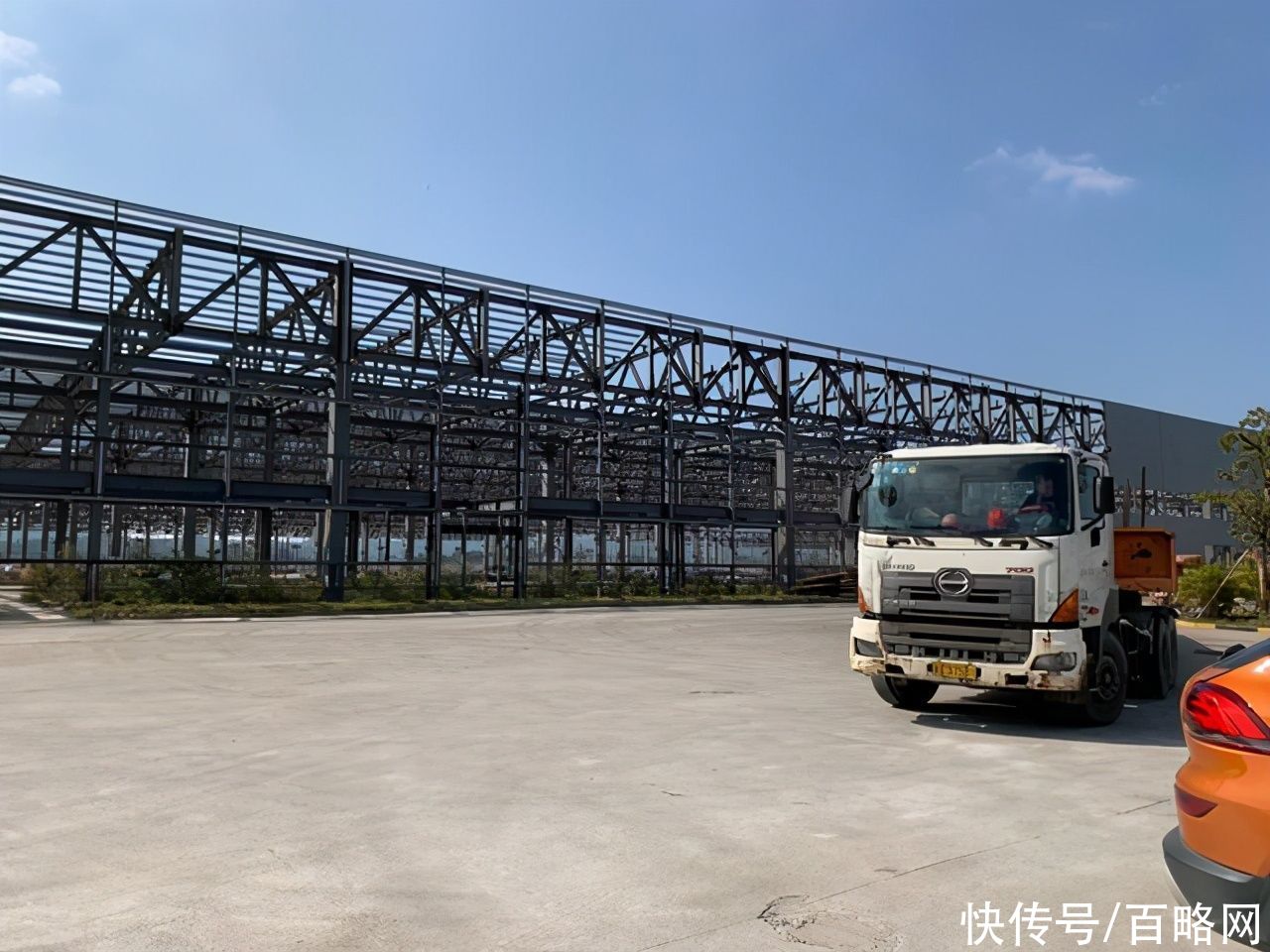 上海分公司|宝能和恒大，房产界的“造车双怪”