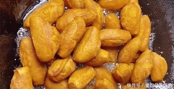  一把面粉，3个鸡蛋，教您在家做小零食，外甜内香酥，孩子都爱吃