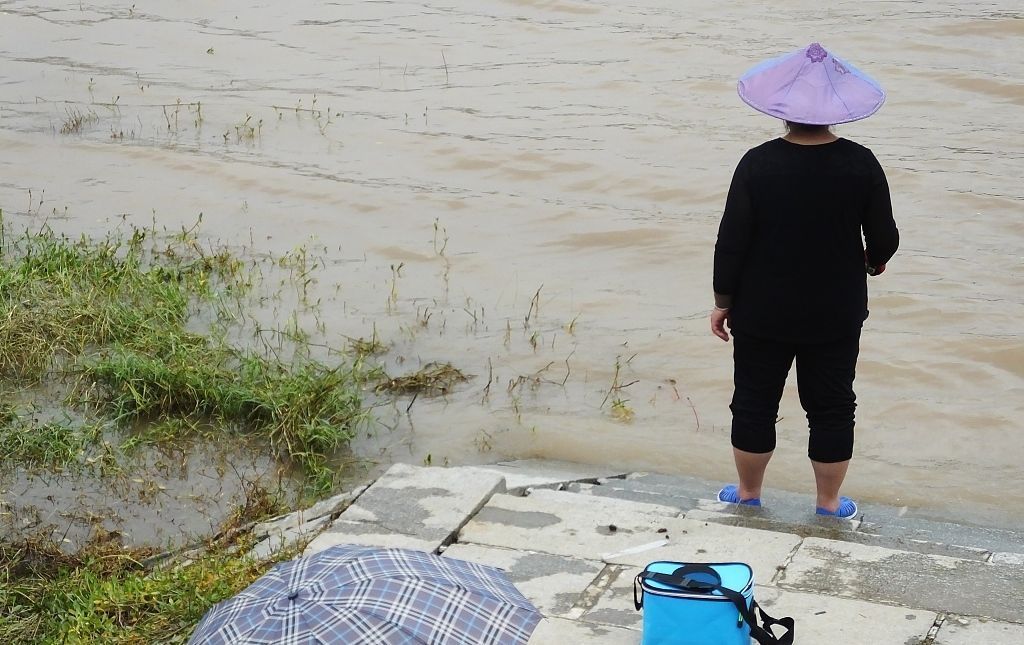 雨后钓鱼,你忽视了这个问题后,再高的技术,也难爆护