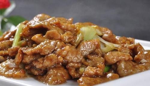 料酒|春季美食推荐:花生香酥排骨,米酒鸡翅,芹菜炒牛肉的做法