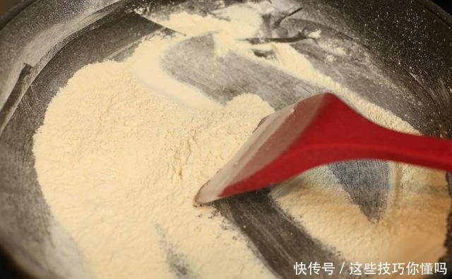 早餐来一碗,乌黑头发、养肝肾、润五脏,1分钟就搞定!