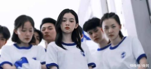 cp|氣氛組頭頭?周也上綜藝被夸像天使，《中餐廳5》與龔俊頻繁互動引熱議