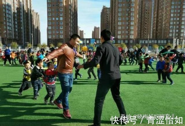 父母|孩子长期沉迷电子产品危害大,小小年纪就近视,父母应该如何引导