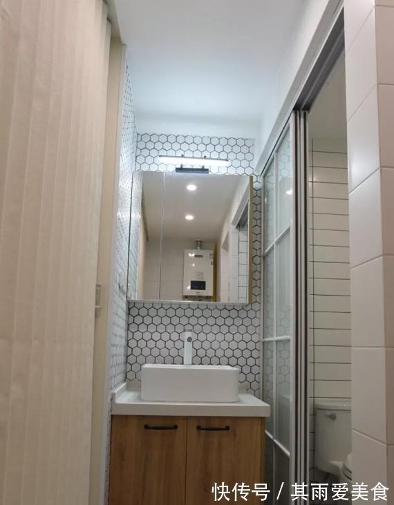 柜子|老公非要给厕所装“两个门”,家人不理解,完工后发现他真睿智!