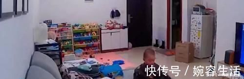 弟弟妹妹|暖心哥哥教弟弟说“谢谢”,结果让宝妈很感动,家有二胎让人羡慕