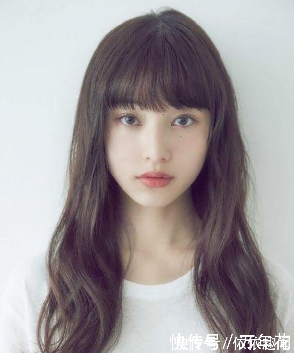 发色 春节发型如何搭配色彩来刷新自己?20款热门发色让你轻松做决定