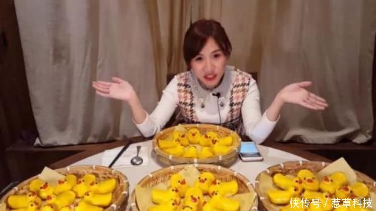 密子|密子君挑战988元超大牛排,吃完终身免单,却被配菜给“打败”了