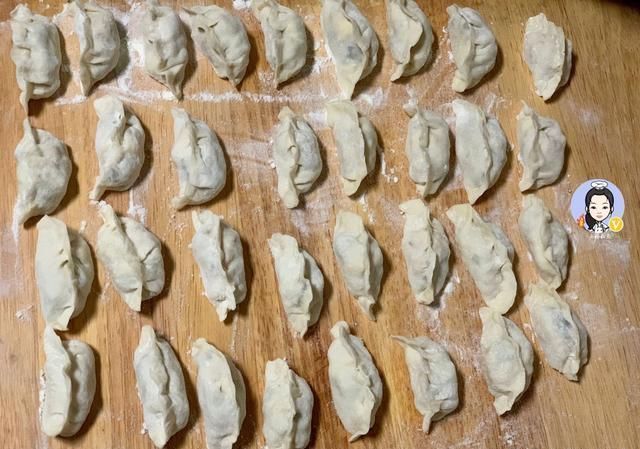 凉水|番茄还可以包饺子，鲜美多汁不油腻，比肉馅还香，太好吃了
