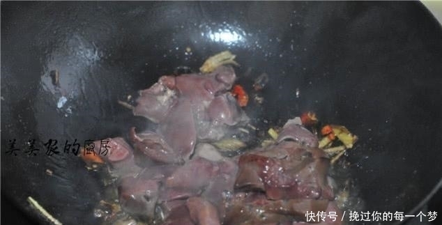 维生素|夏天到了多吃它,蚊子不咬、虫不叮,连花露水都省了