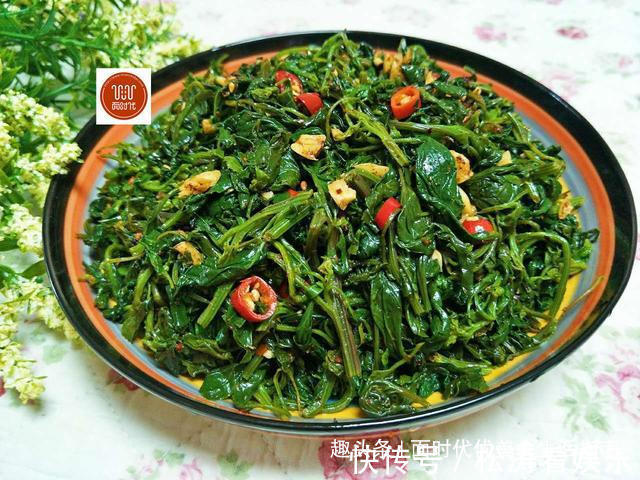 蒜粒|田间地头很常见的野菜,城里餐桌上难得一见美味,小伙伴们记得吗