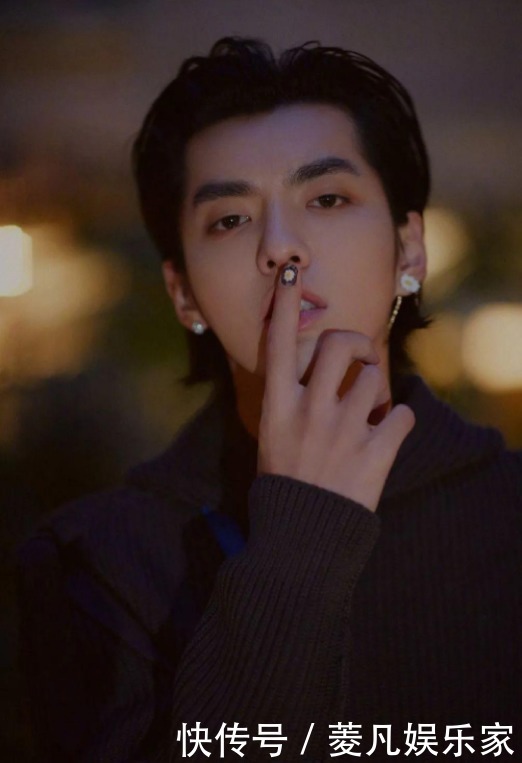 跟风女明星们的美甲风潮,get这4款,你就是秋冬季节最靓的崽