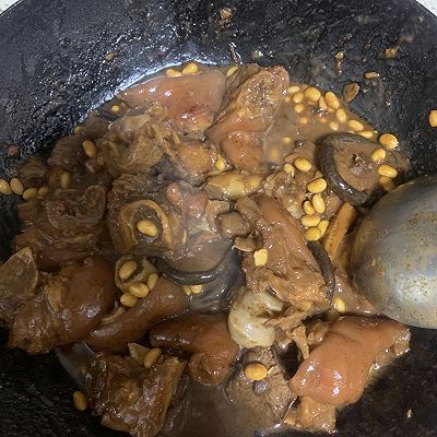 花生酱|惹味黄豆焖猪手