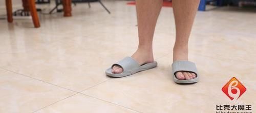 洗洁精|清水拖地等于“白拖”,在水里倒一点,地面干净不留水渍,太棒了