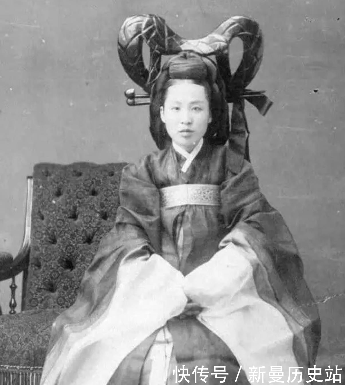 通房|老照片:图3李鸿章的“通房丫环”,图6袁世凯的异国姨太太