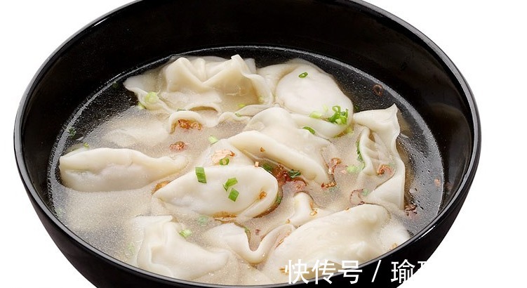 媳妇把早餐换个花样，十分钟就做好，一碗下肚热乎又开胃，特好吃