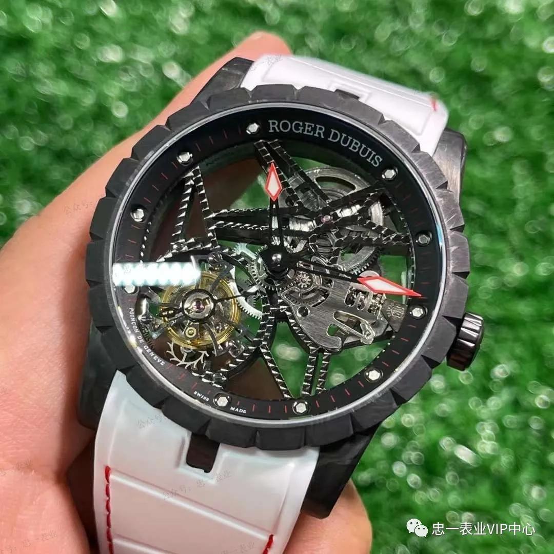 颜值最高佩戴最舒适的真陀飞轮机芯，RD王者系列碳纤维陀飞轮腕表