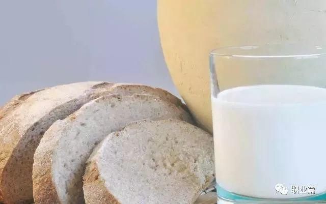 出远门最适合带的四种“干粮”，别再傻傻的只知道带泡面了