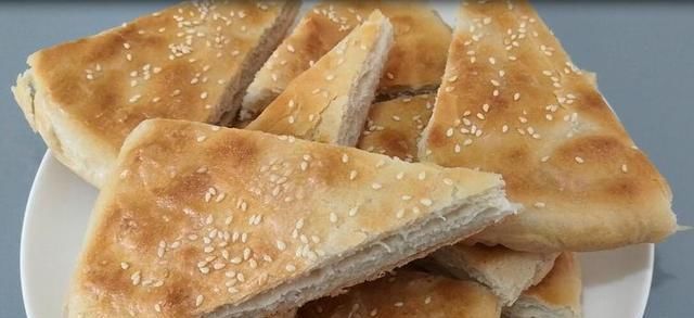 做法|发面饼简单的做法,别直接上锅烙,加上这一步出锅比面包还香