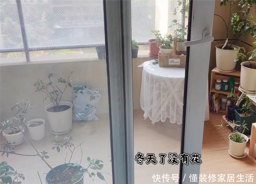 木纹|90后姑娘万元“穷装”毛坯房,只身一人徒手装修,网友:佩服