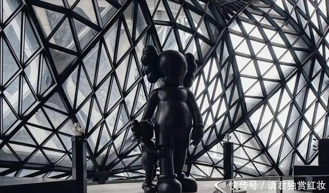 马甲|LV空气马甲售价2万6受有钱人追捧，这是时尚还是割韭菜