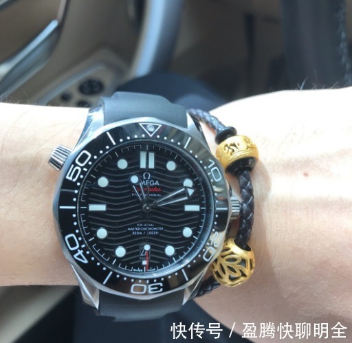 男士|适合40岁左右男士佩戴的三款手表，看看有你喜欢的吗