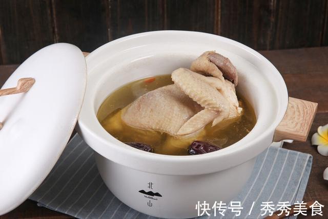 九鸡|一鸽胜九鸡，炖鸽子汤不能焯水，牢记2招，肉嫩汤鲜，营养不流失