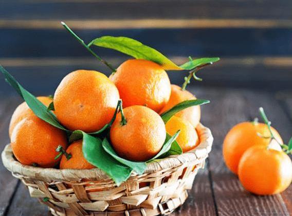 脾虚|入秋后,这5种水果少给娃吃,脾虚积食不消化,还影响发育