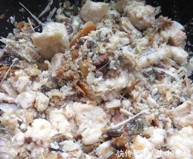 农村|嫂子嫌弃农村婆婆做的菜，可尝了一口之后。筷子都不愿意放下了