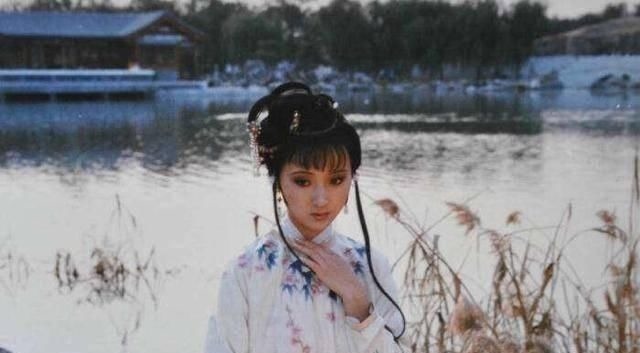 知心朋友$为成全林黛玉婚事,贾政暗中帮她做了三件事,一件比一件隐秘