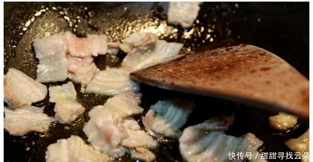  福味厨谱川味干锅菜花，口感微麻不腻，营养开胃