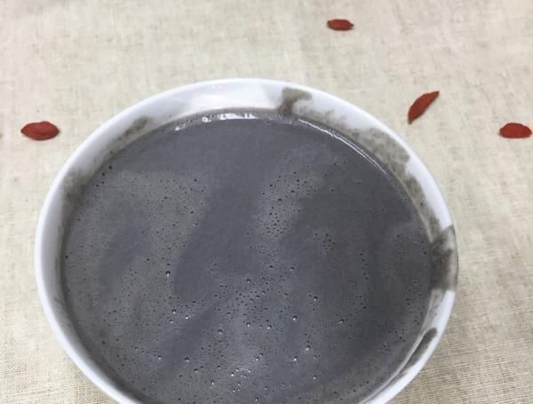 乌黑|天冷了,坚持每周喝3次它,头发乌黑,老掉发的人要多吃