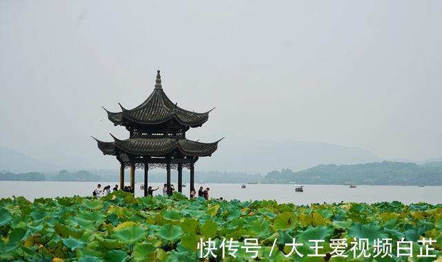 白居易|浙江热门旅游景点，被誉为中国历史上第一湖，游客一年四季都喜欢