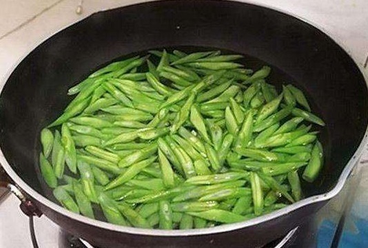 4种蔬菜，一定要焯水才能吃，很多人懒得焯，别等吃坏肚子才注意