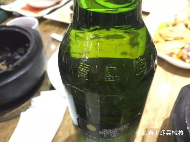 朝鲜|中国游客在朝鲜喝啤酒，看到啤酒瓶上的文字，觉得不可思议