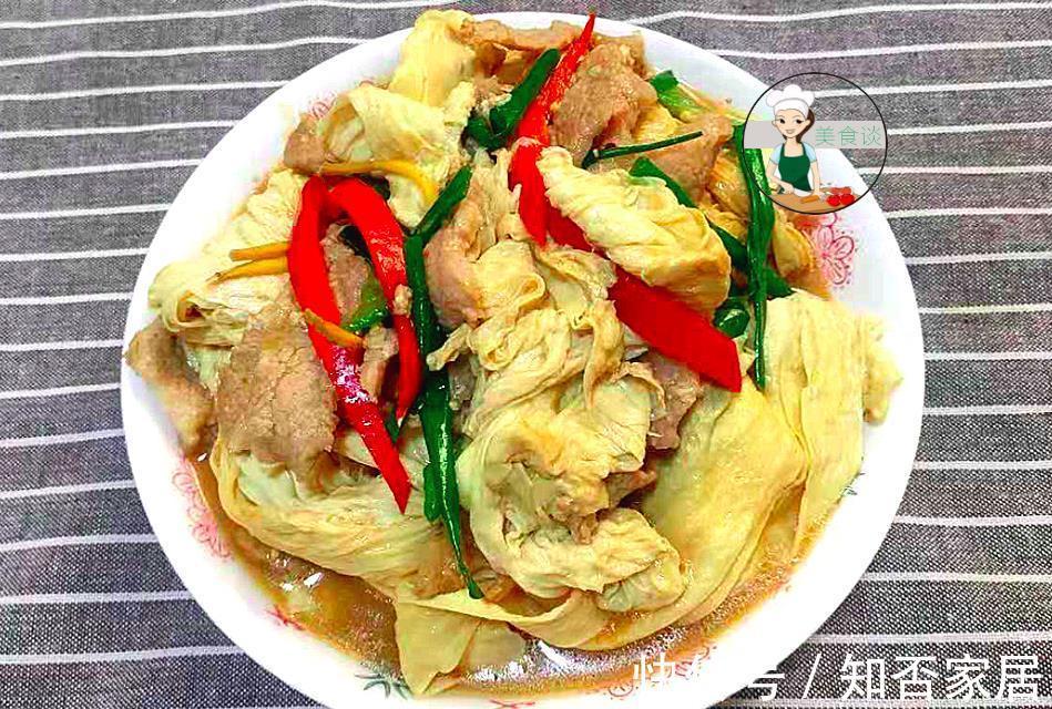 秋天|秋天,此菜常做给孩子吃,蛋白质和钙极高,润燥鲜美,营养不上火