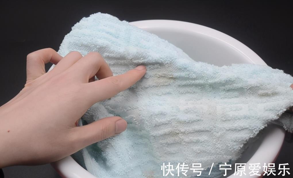 臭味|毛巾酸臭味从何而来别再用“臭毛巾”擦脸了！快来看看毛巾多脏