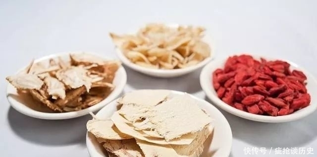 黄芪枸杞泡水喝对身体有益,但这5类人,最好碰都不要碰