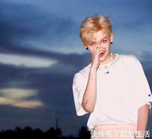 |最搞笑的偶像塌房，朱星杰勇敢承认恋情，不料女方称男友另有他人