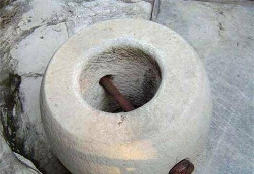 八国联军侵华时,慈禧曾向故宫水井扔无数宝贝,如今为何无人敢捞