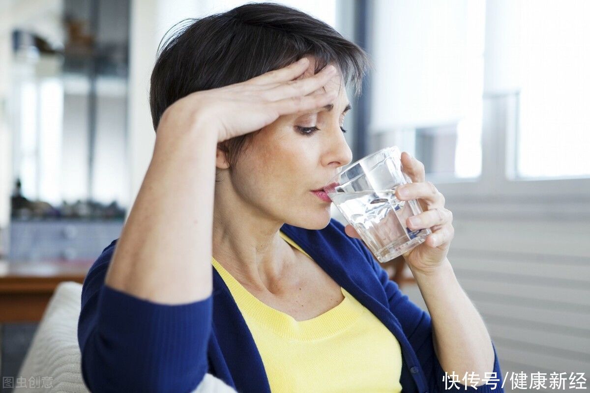 更年期|更年期女性在夏季应该如何调养?注意这两方面,轻松度过