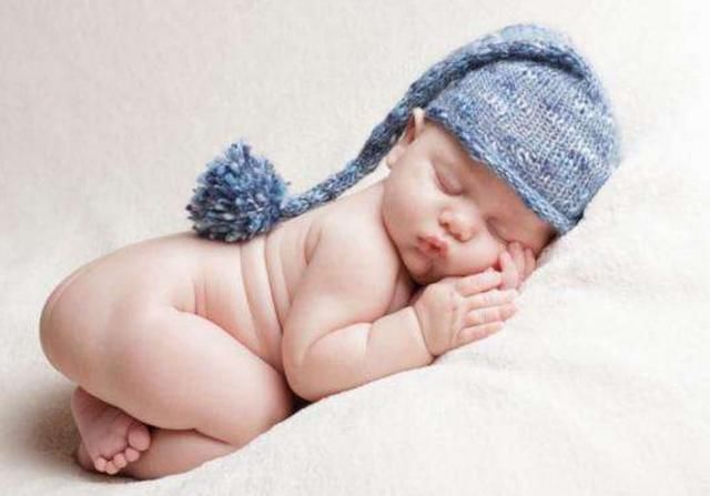 大拇指|错误的抱宝宝和正确的抱宝宝姿势