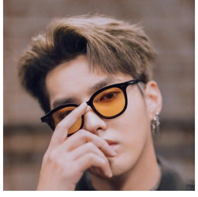 吴亦凡|看看吴亦凡早餐都吃了什么？大米粥配咸菜丝，午餐吃牛肉饺子