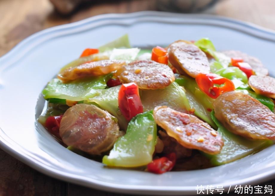 入在锅中|冬天里才有的美味,人人吃得起,我遇到必买,炒腊味吃太香了