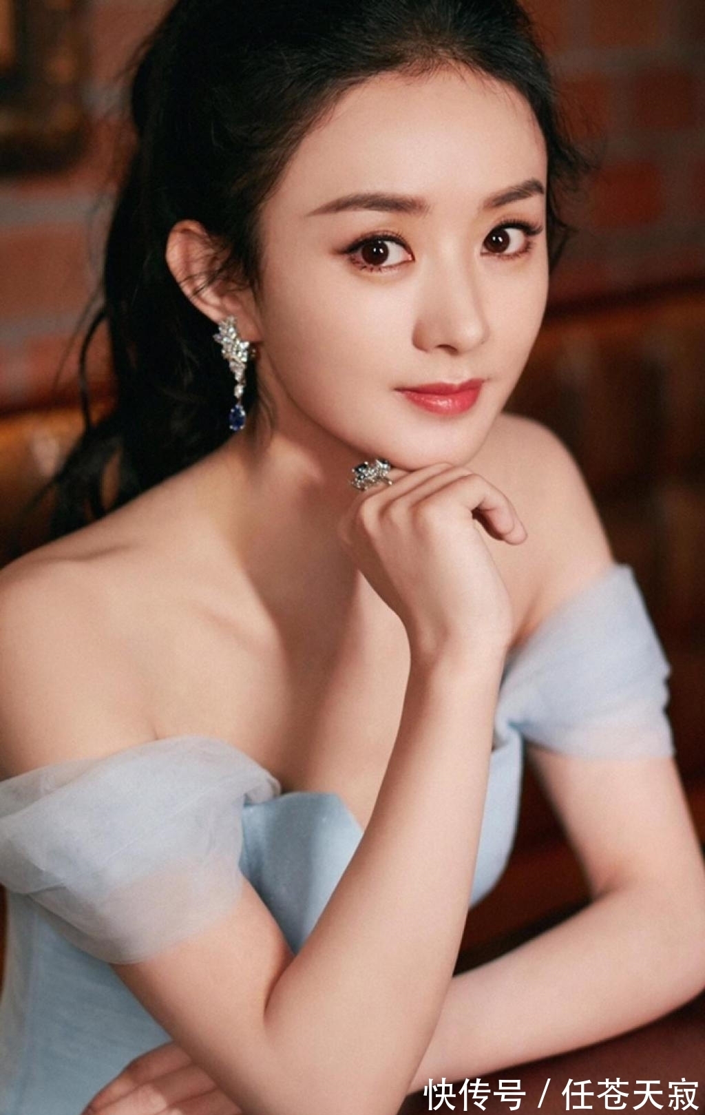 你可以逊色、可以枯萎,但我只望你一眼,万般柔情,便涌上心头