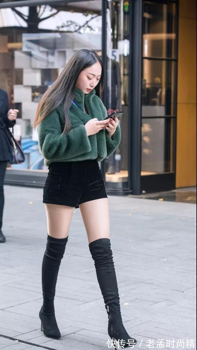气质|街拍: 美丽风韵, 在路上超吸引人的气质美腿美女, 好圆润的双腿!