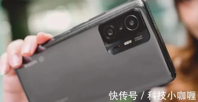 小米12|华为Mate V折叠屏和小米12外观图被曝，你选哪款？