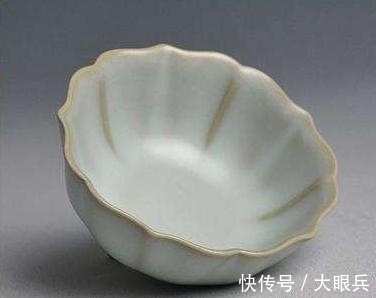 瓷胎&汝瓷釉色莹润,釉面似玉非玉胜似玉,世人皆为此沉迷!